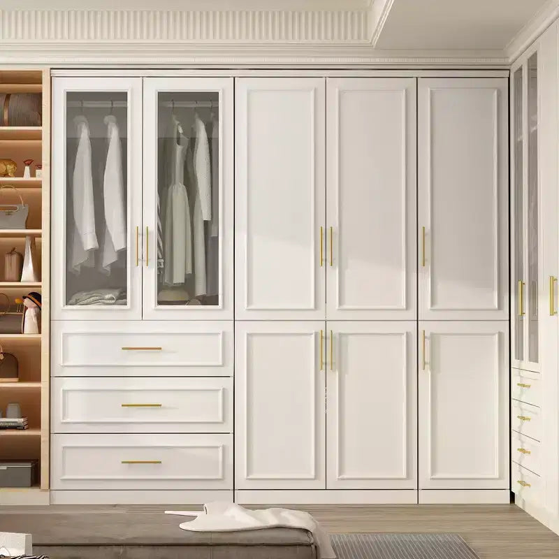 Αρθρωτή ντουλάπα Famapy Luxe σε λευκό χρώμα με χρυσά εξαρτήματα: Πάνελ πόρτες + Σχεδιασμός μικτών θυρών, Κομψή προσαρμοσμένη ντουλάπα για υπνοδωμάτια