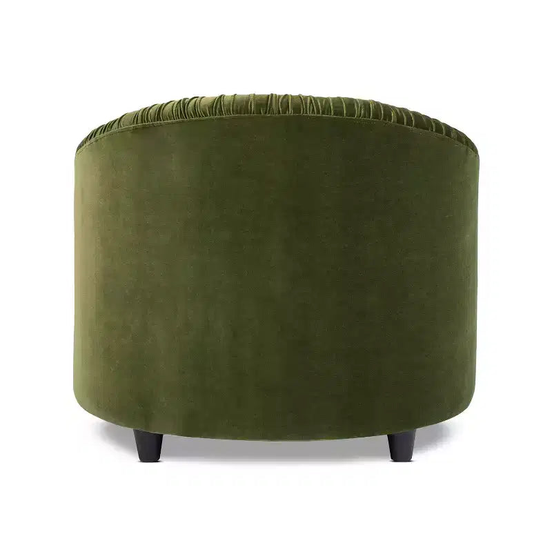 Πολυθρόνα Jennifer Taylor Home Serena 31.5 με πτυχωτή πλάτη σε σχήμα βαρελιού και κρόσσια, από βελούδο υψηλής αντοχής σε λαδί χρώμα