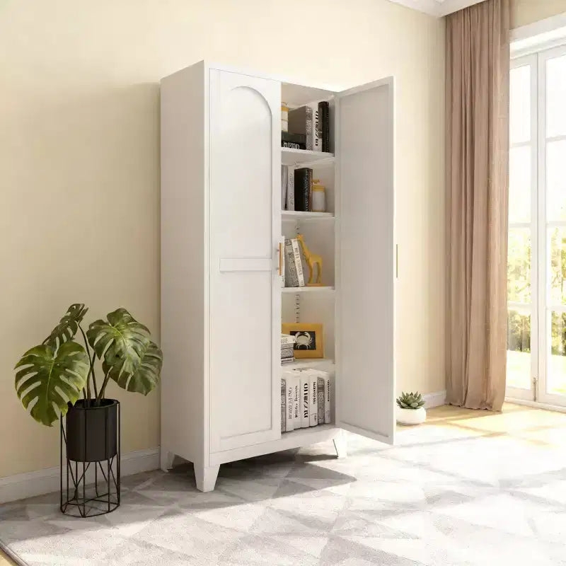 Ντουλάπι αποθήκευσης Homy Casa 4 θυρών με πάνελ από ψάθα και ρυθμιζόμενα ράφια για το σαλόνι, την τραπεζαρία ή τον διάδρομο, μαύρο και φυσικό χρώμα