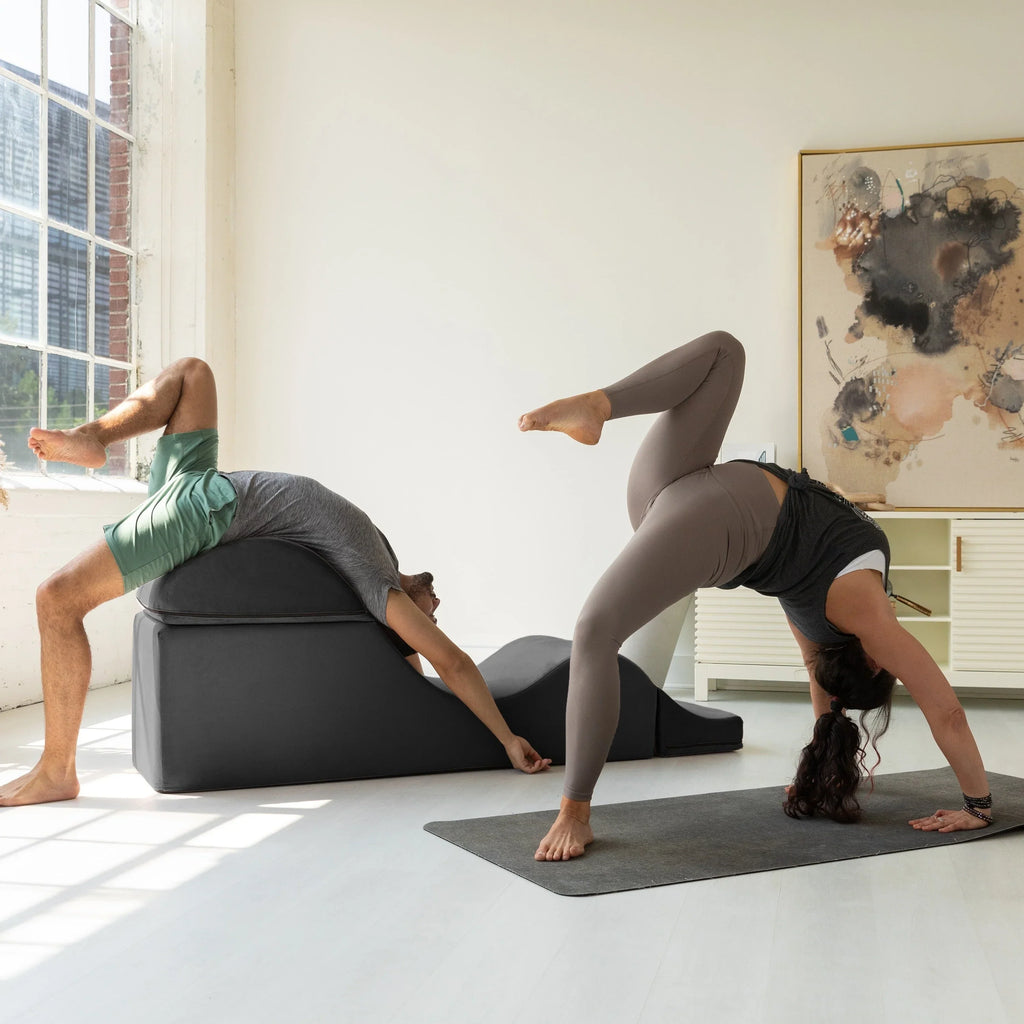 Avana Kami Μετατρέψιμη Σεζλόνγκ / Yoga & Μασάζ - Υποπόδιο 2-σε-1 με Κρυφή Αναδιπλούμενη Πολυθρόνα Yoga, Microvelvet - N/A